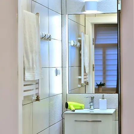 公寓 Sjesta Centrum W Centrum Miasta Z Prywatnym Parkingiem 库多瓦-兹德鲁伊