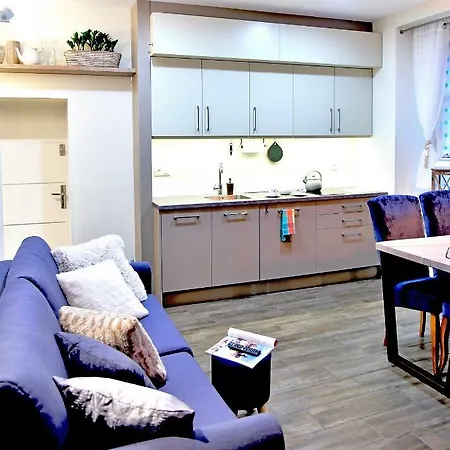 公寓 Sjesta Centrum W Centrum Miasta Z Prywatnym Parkingiem