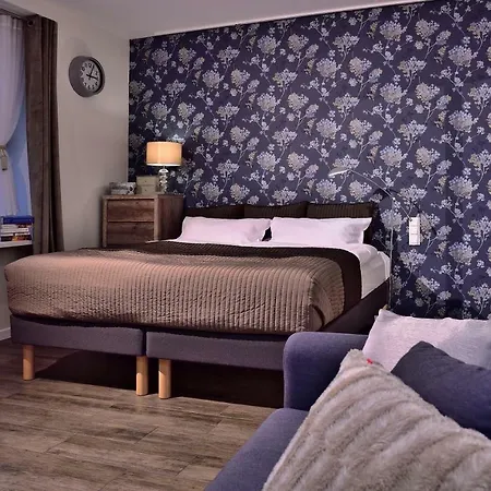 Lägenhet Sjesta Centrum W Centrum Miasta Z Prywatnym Parkingiem Kudowa-Zdrój