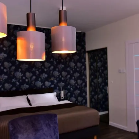 Sjesta Centrum W Centrum Miasta Z Prywatnym Parkingiem 公寓