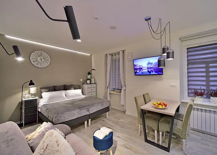 Sjesta Centrum W Centrum Miasta Z Prywatnym Parkingiem Apartmán