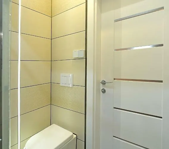 Sjesta Centrum W Centrum Miasta Z Prywatnym Parkingiem Apartmán *